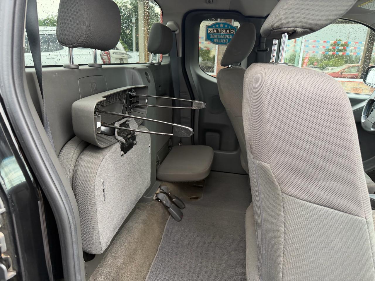 Nissan Frontier 2WD King Cab I4 Auto S 2015