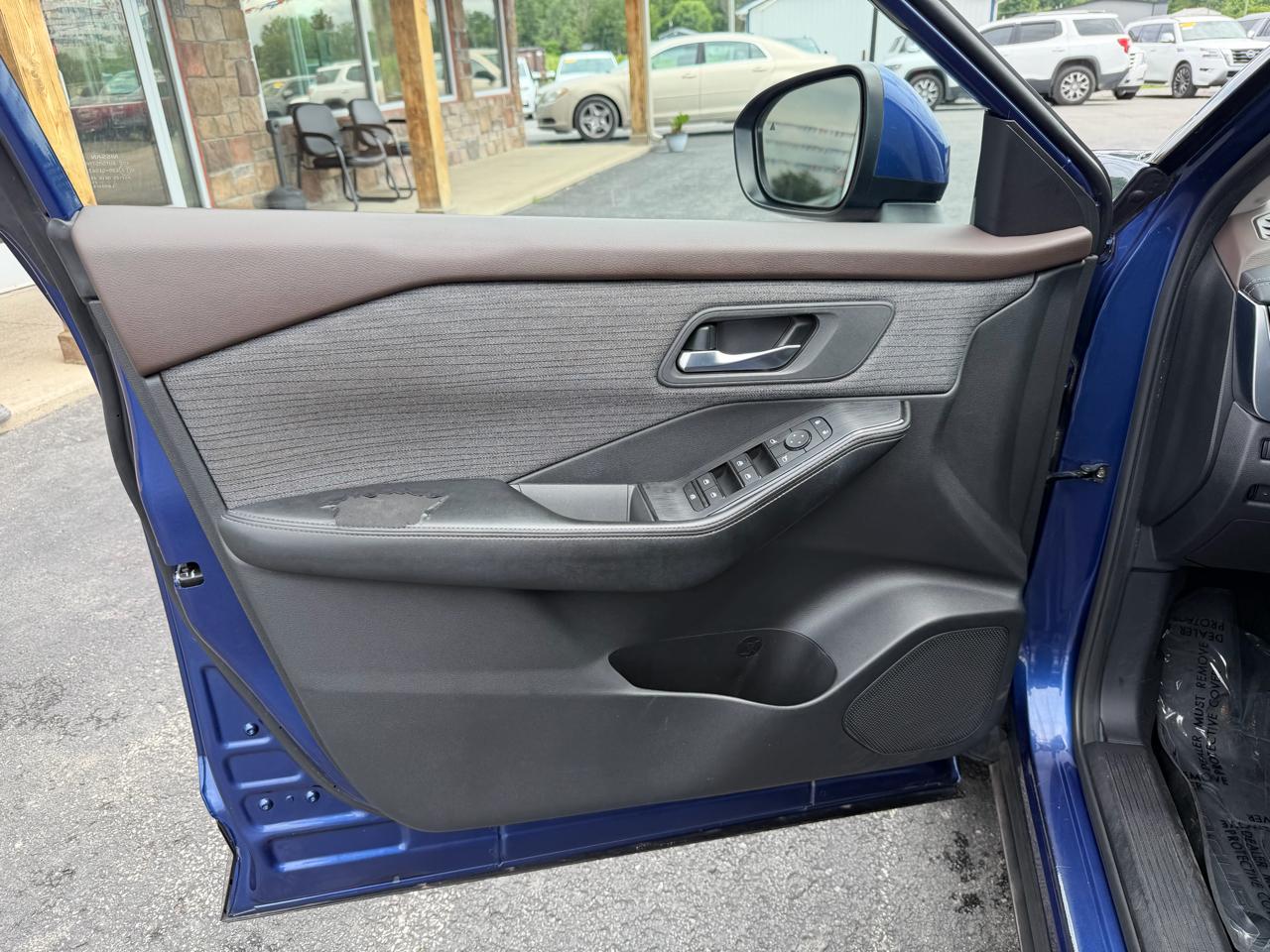 Nissan Rogue AWD SV 2021