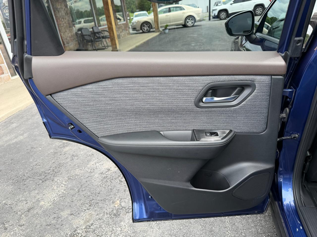 Nissan Rogue AWD SV 2021