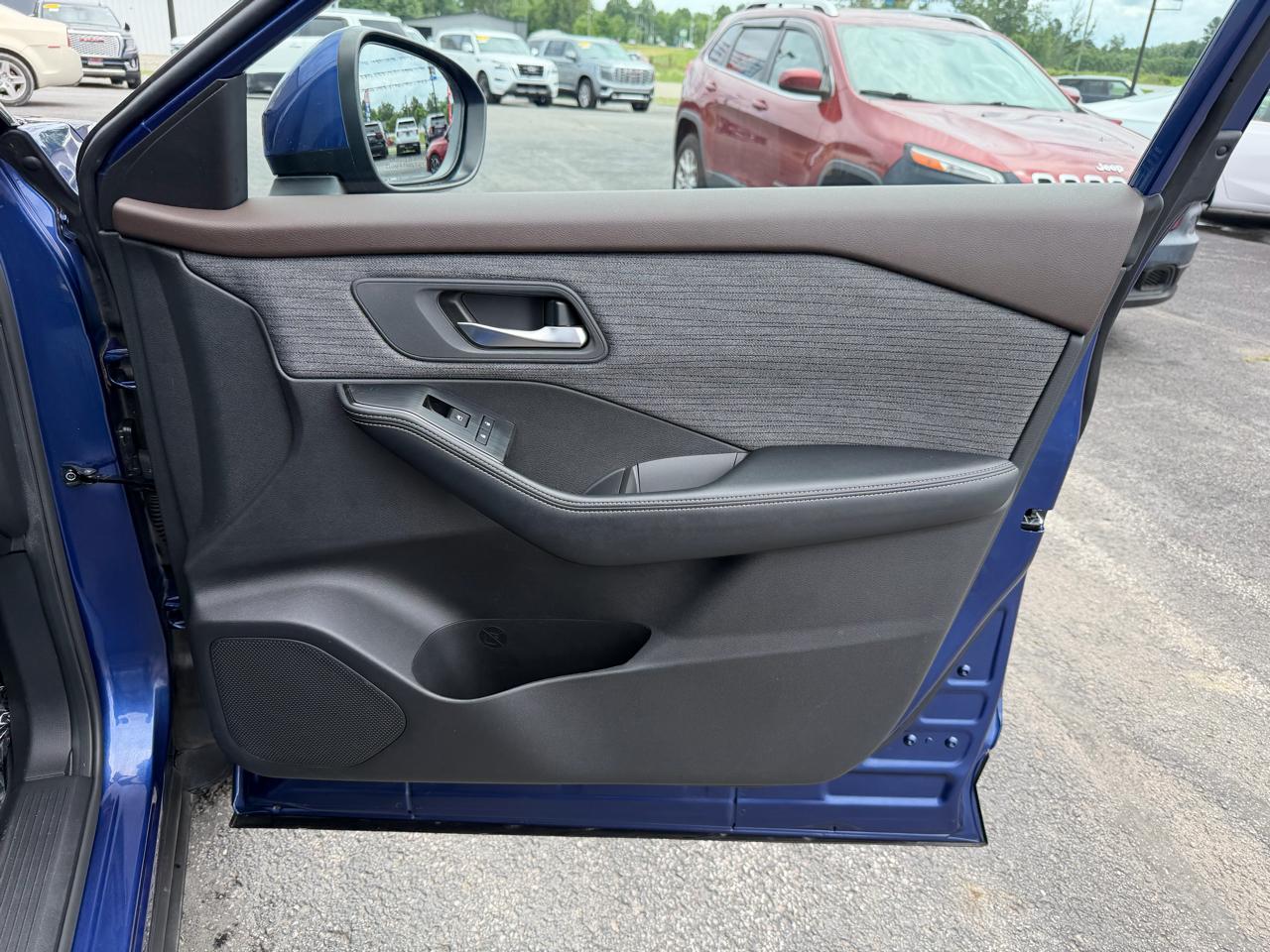 Nissan Rogue AWD SV 2021