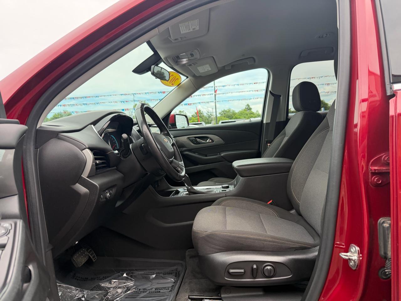 Chevrolet Traverse AWD 4dr LT Cloth w/1LT 2020