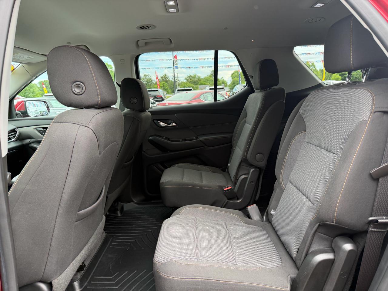 Chevrolet Traverse AWD 4dr LT Cloth w/1LT 2020