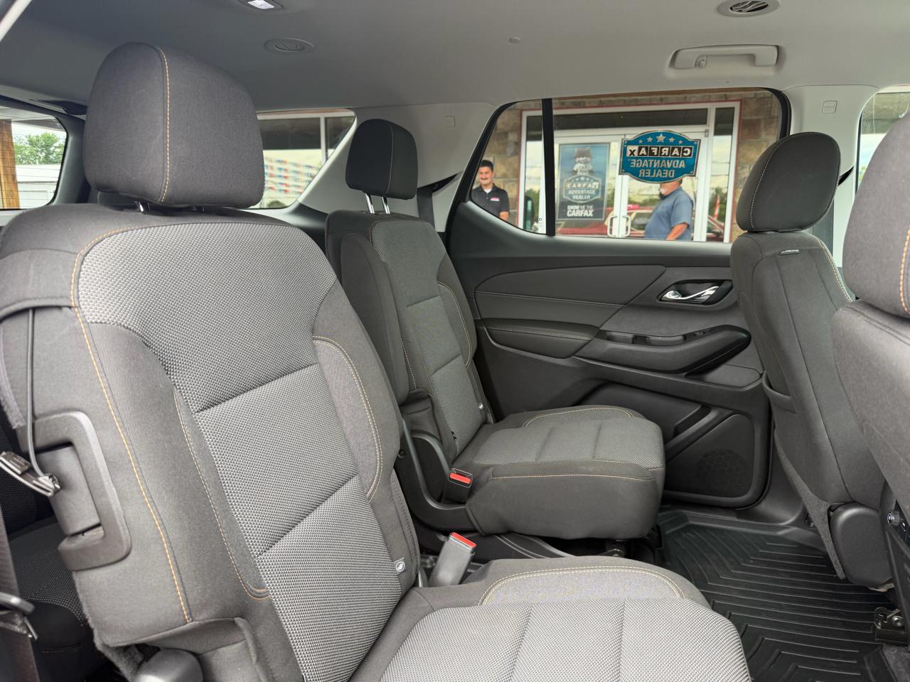 Chevrolet Traverse AWD 4dr LT Cloth w/1LT 2020