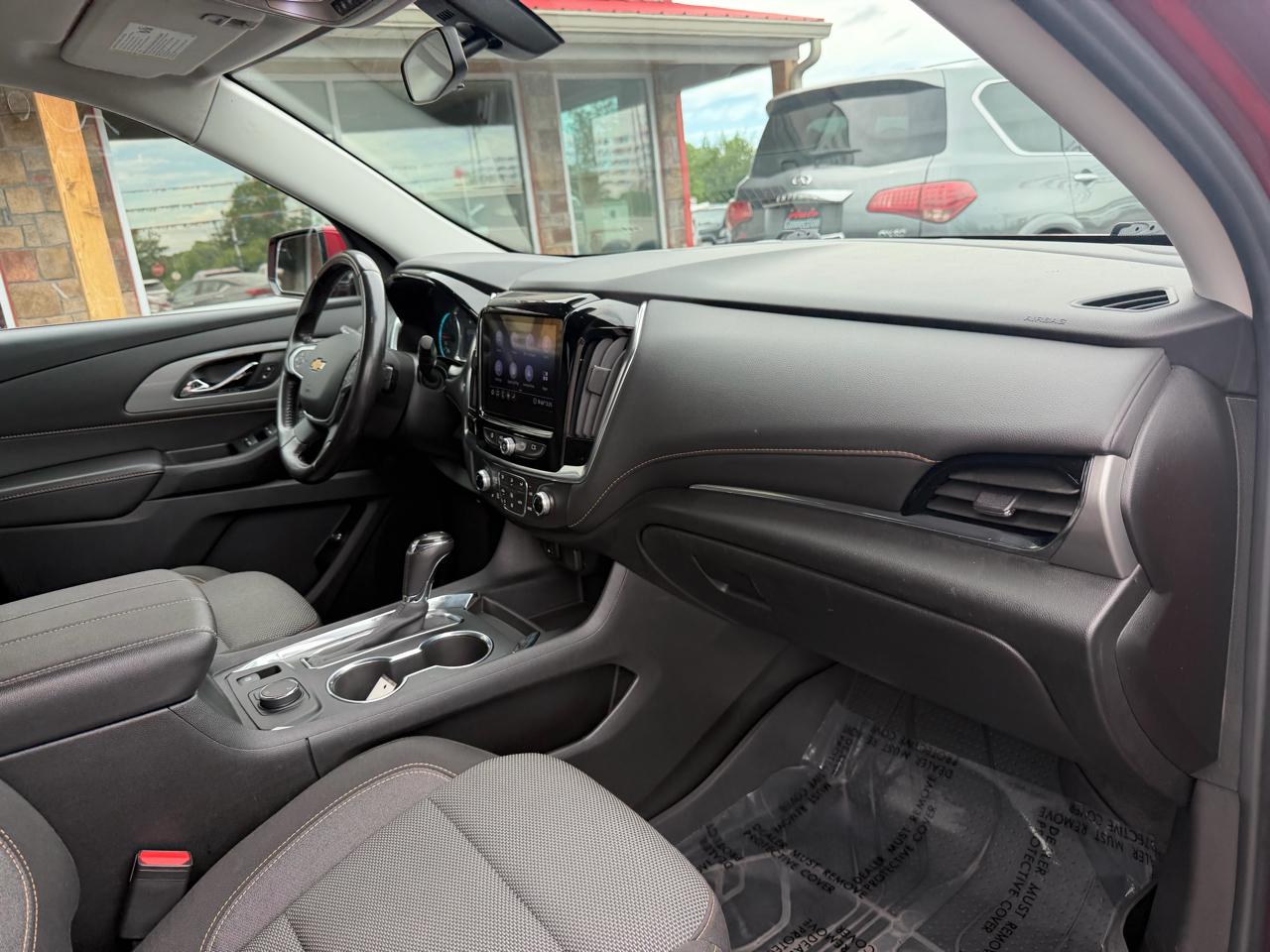 Chevrolet Traverse AWD 4dr LT Cloth w/1LT 2020