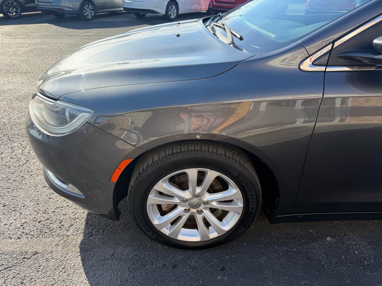 Chrysler 200 4dr Sdn Limited FWD 2015