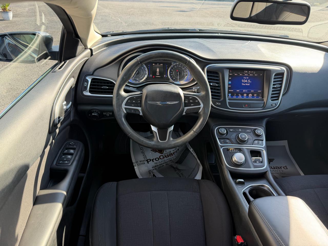 Chrysler 200 4dr Sdn Limited FWD 2015