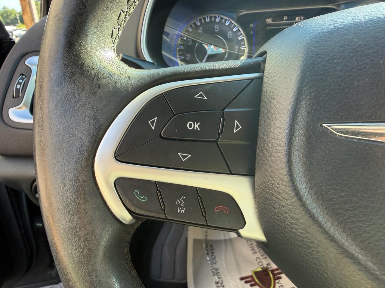 Chrysler 200 4dr Sdn Limited FWD 2015