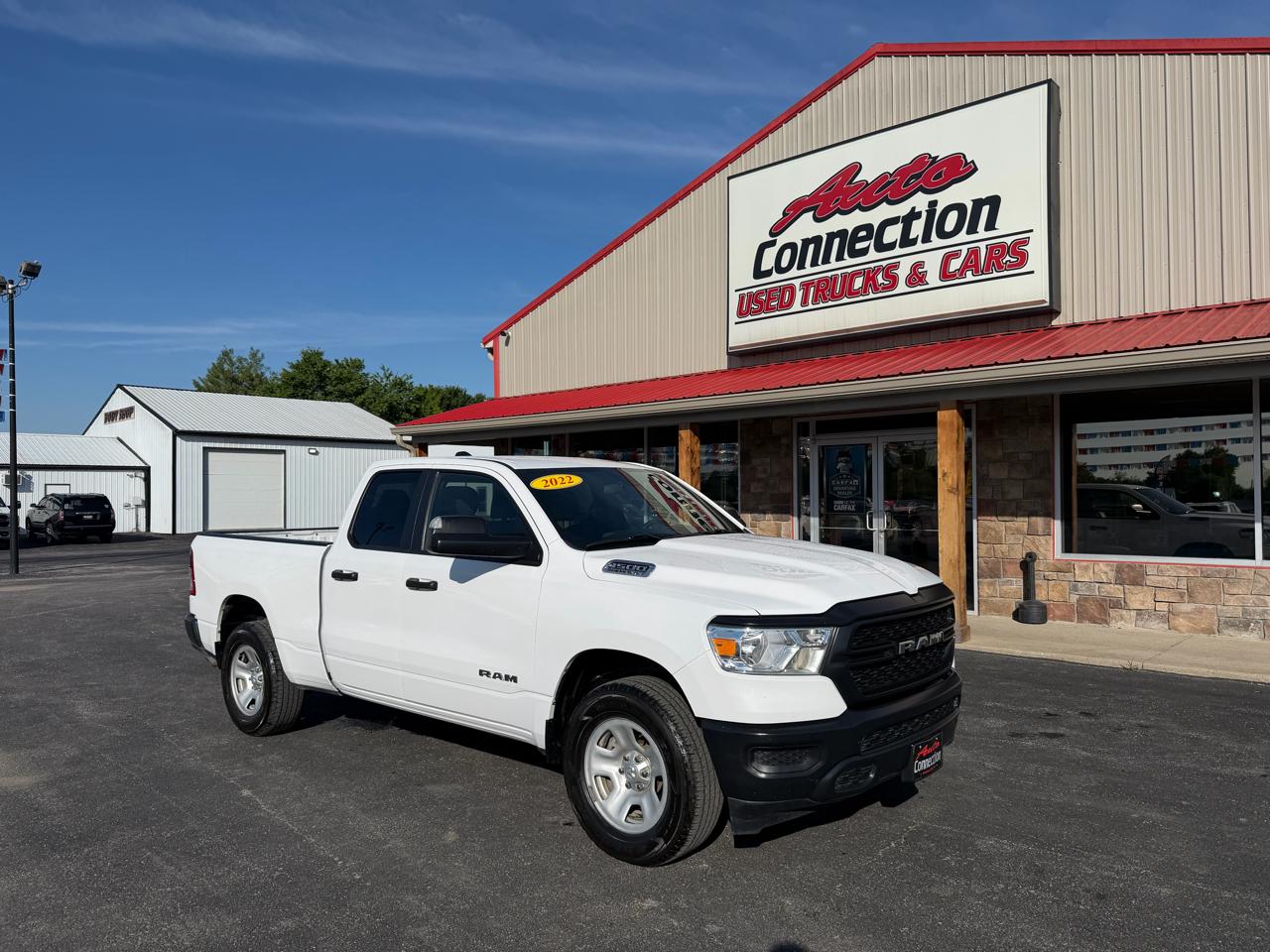 RAM 1500 4WD Crew Cab 140.5" Tradesman 2022