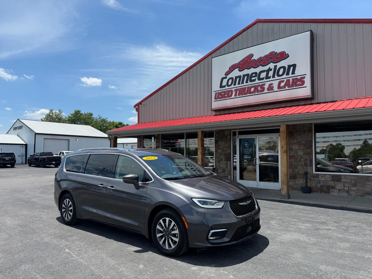 2021 Chrysler Pacifica Hybrid Touring L FWD