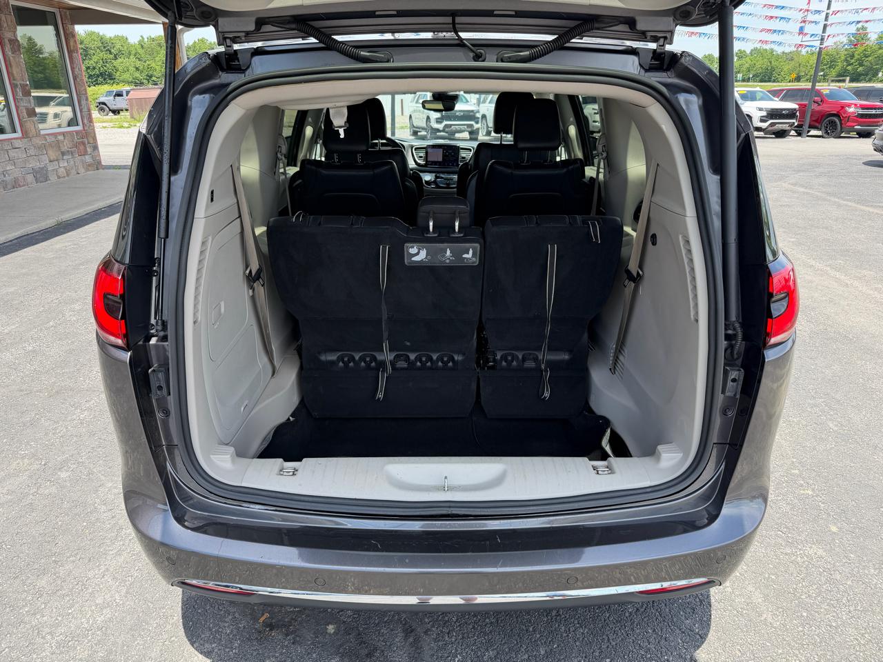 Chrysler Pacifica Hybrid Touring L FWD 2021