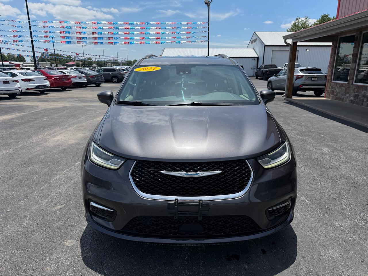 Chrysler Pacifica Hybrid Touring L FWD 2021