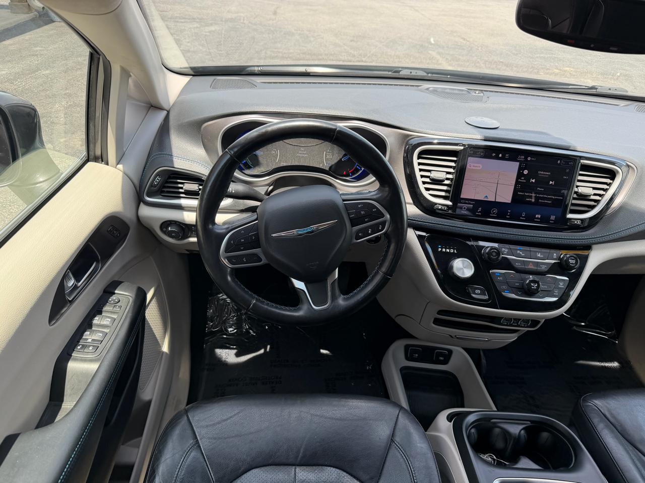 Chrysler Pacifica Hybrid Touring L FWD 2021