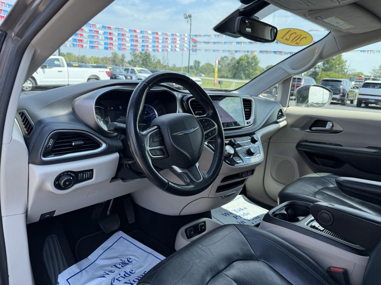 Chrysler Pacifica Hybrid Touring L FWD 2021
