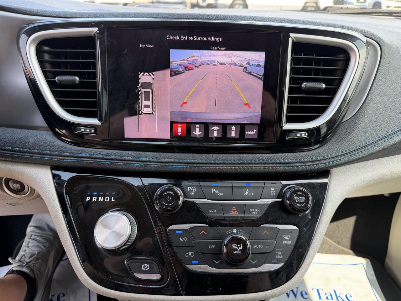 Chrysler Pacifica Hybrid Touring L FWD 2021