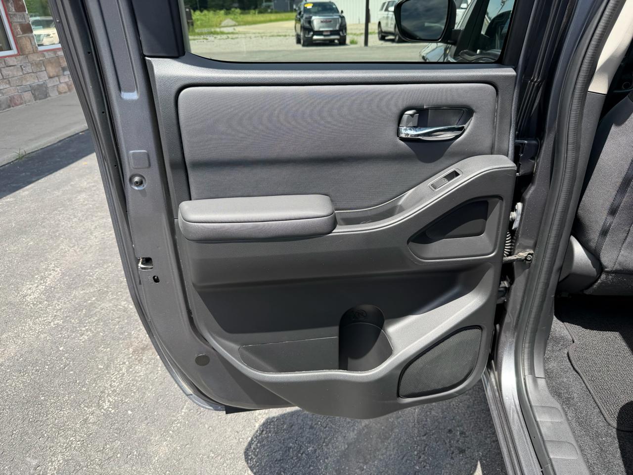 Nissan Frontier Crew Cab 4x4 SV Auto Long Bed 2022