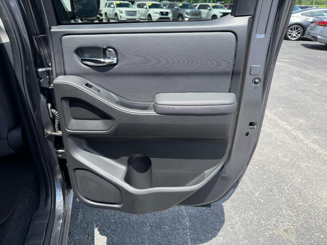 Nissan Frontier Crew Cab 4x4 SV Auto Long Bed 2022