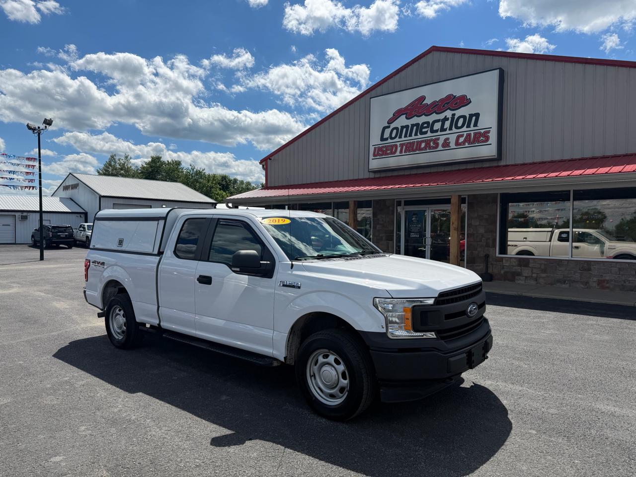 Ford F-150 4WD Reg Cab 126" XL 2019