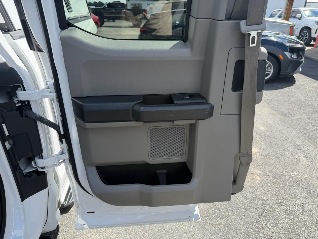 Ford F-150 4WD Reg Cab 126" XL 2019