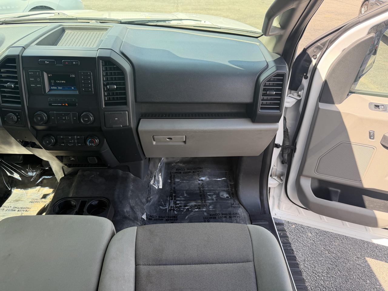 Ford F-150 4WD Reg Cab 126" XL 2019