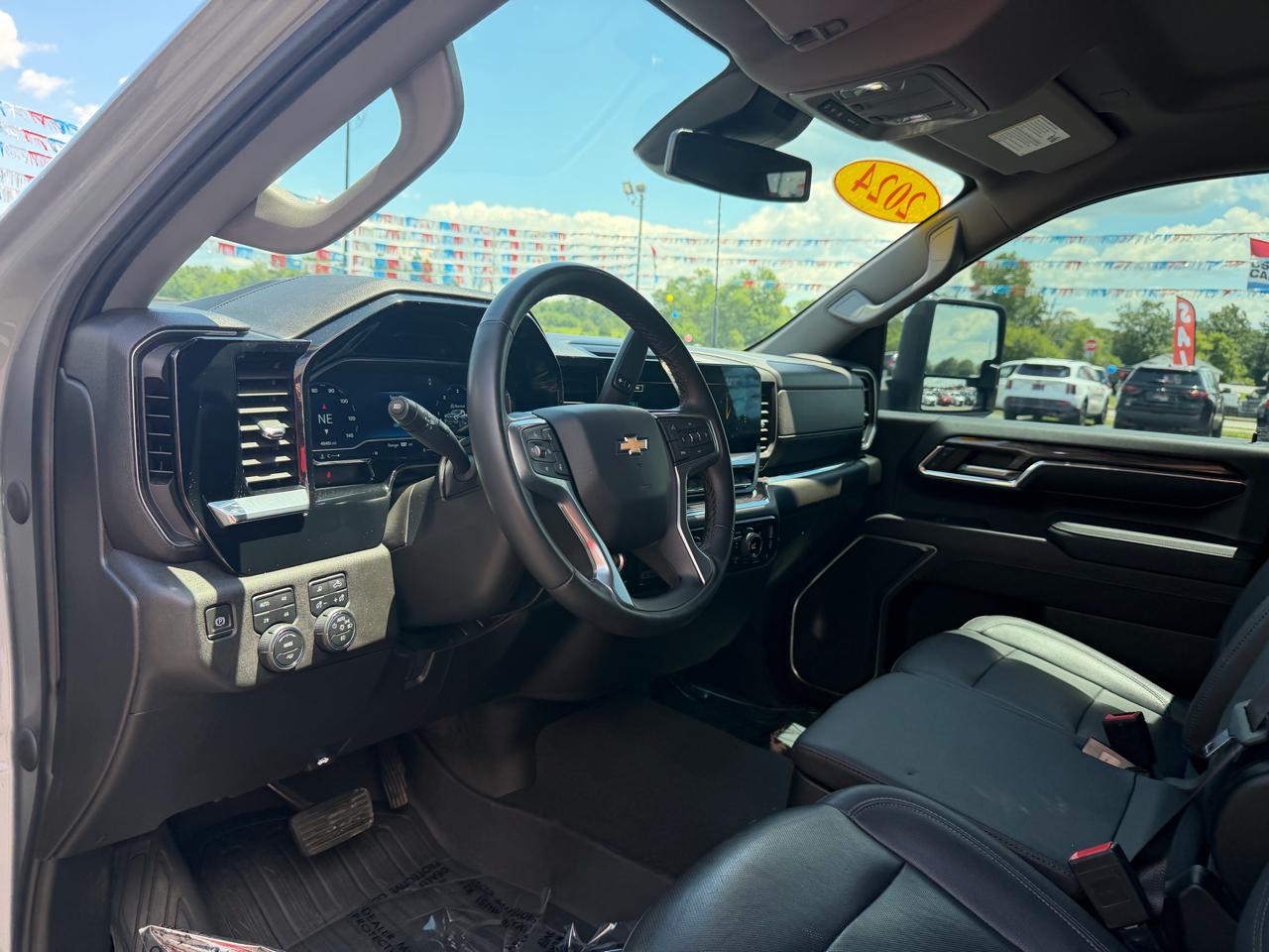 Chevrolet Silverado 2500HD 4WD Crew Cab 159" LTZ 2024