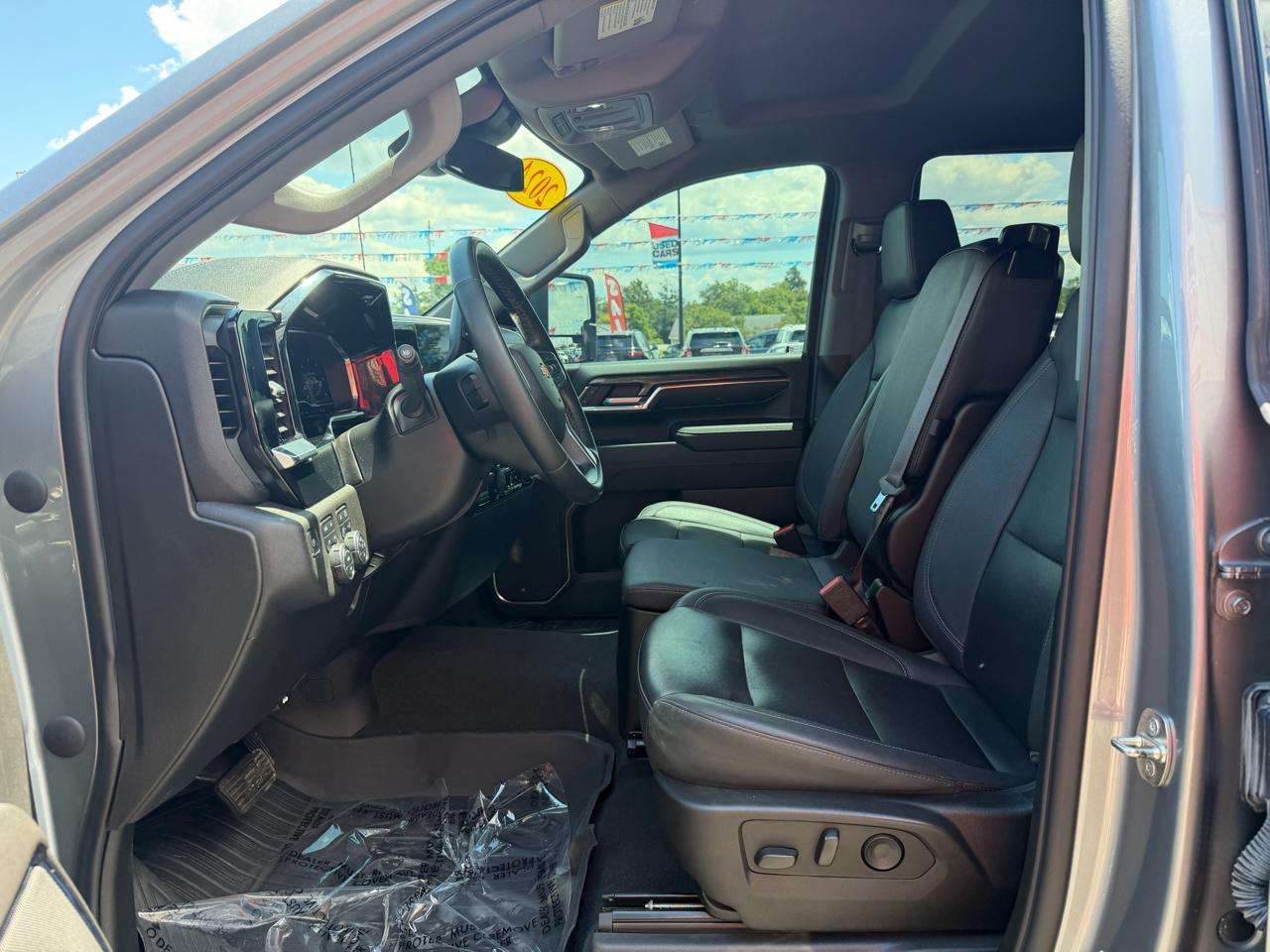 Chevrolet Silverado 2500HD 4WD Crew Cab 159" LTZ 2024