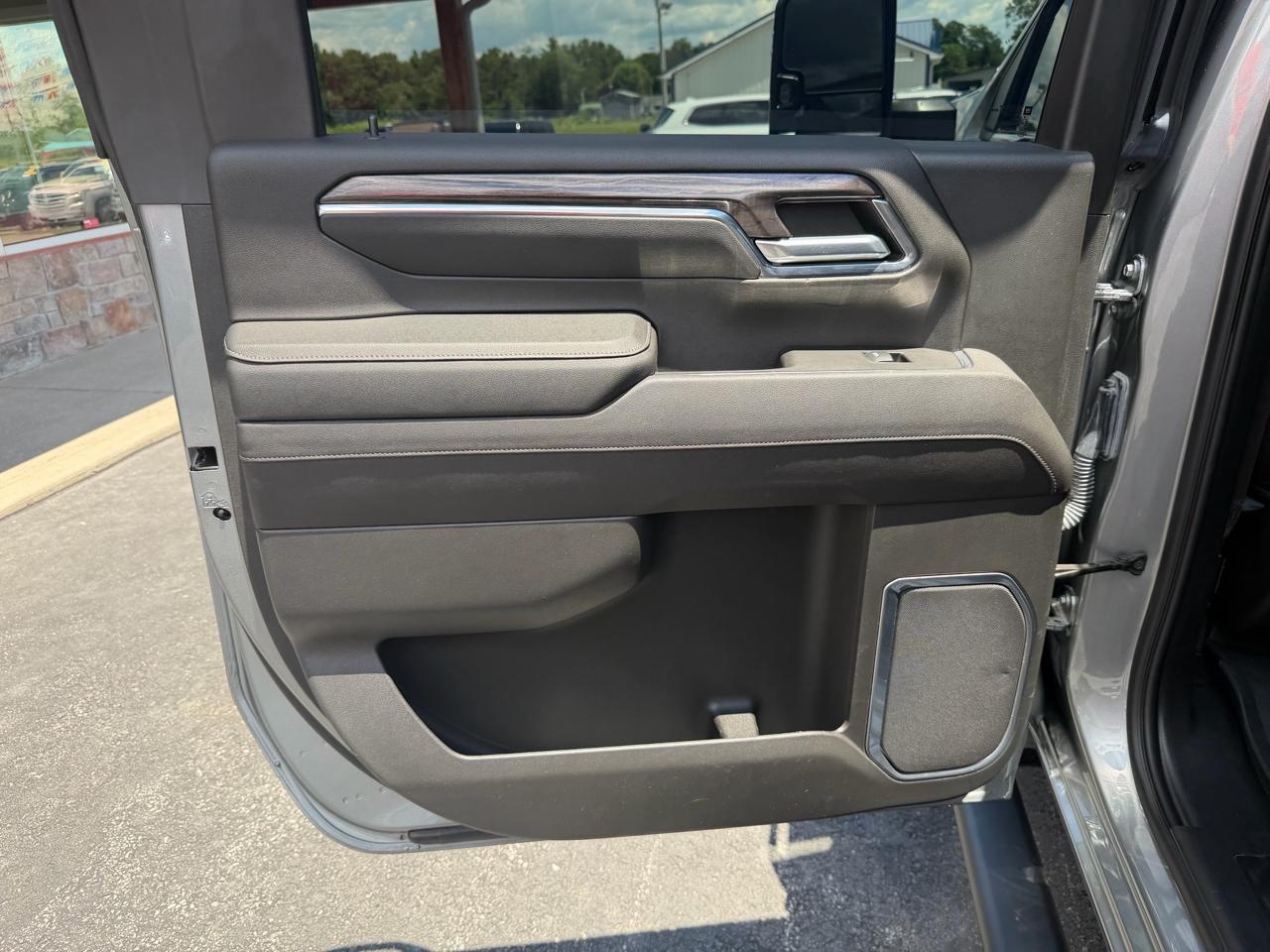 Chevrolet Silverado 2500HD 4WD Crew Cab 159" LTZ 2024