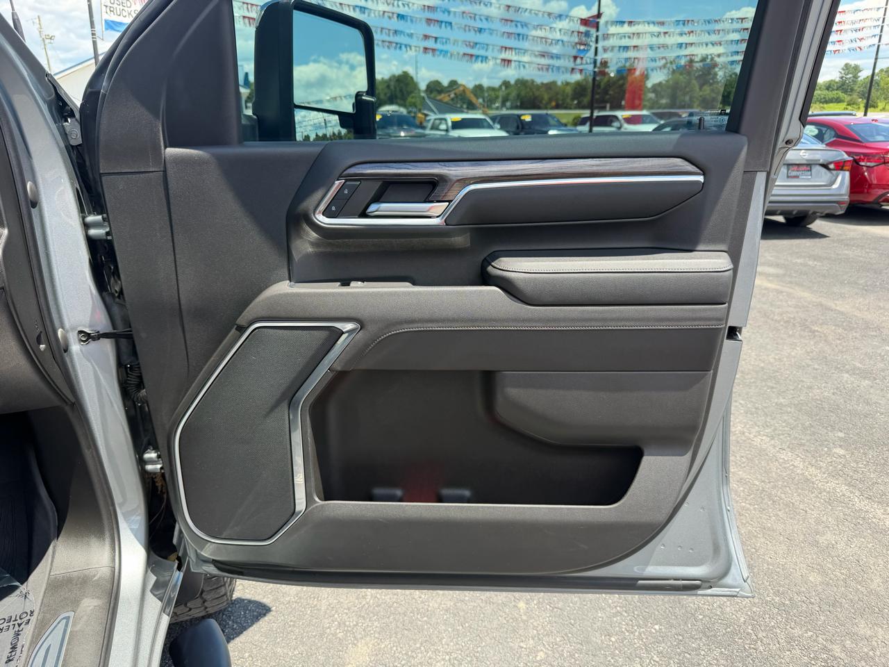 Chevrolet Silverado 2500HD 4WD Crew Cab 159" LTZ 2024
