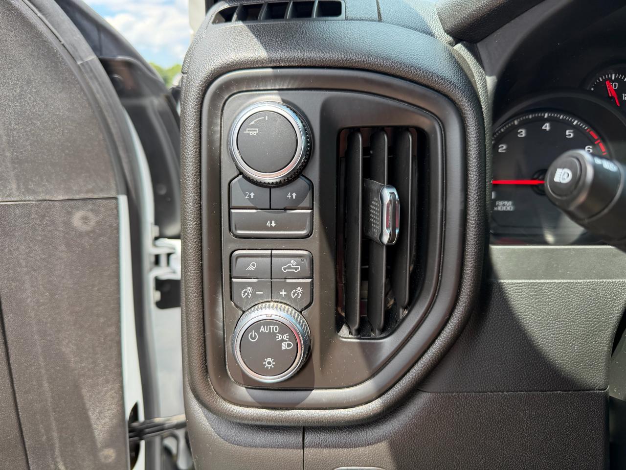 GMC Sierra 2500HD 4WD Double Cab 149" Pro 2024