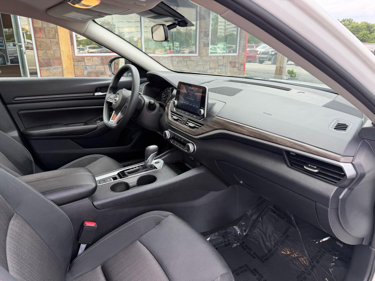 Nissan Altima SV AWD 2025