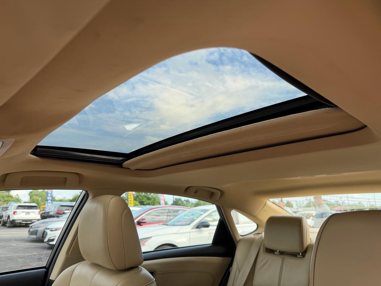 Toyota Avalon 4dr Sdn XLE Touring (Natl) 2015