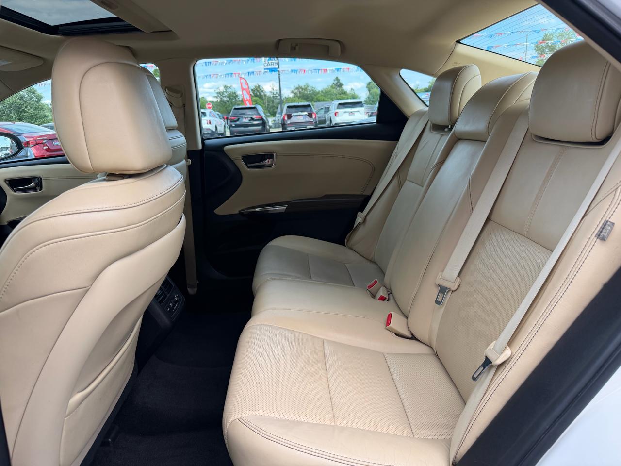 Toyota Avalon 4dr Sdn XLE Touring (Natl) 2015