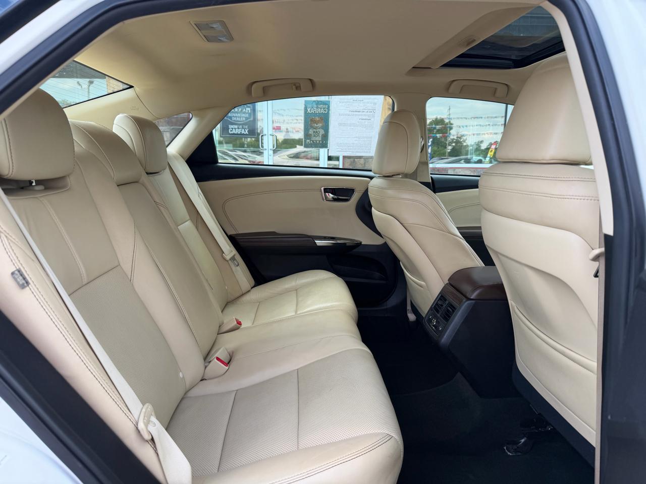 Toyota Avalon 4dr Sdn XLE Touring (Natl) 2015