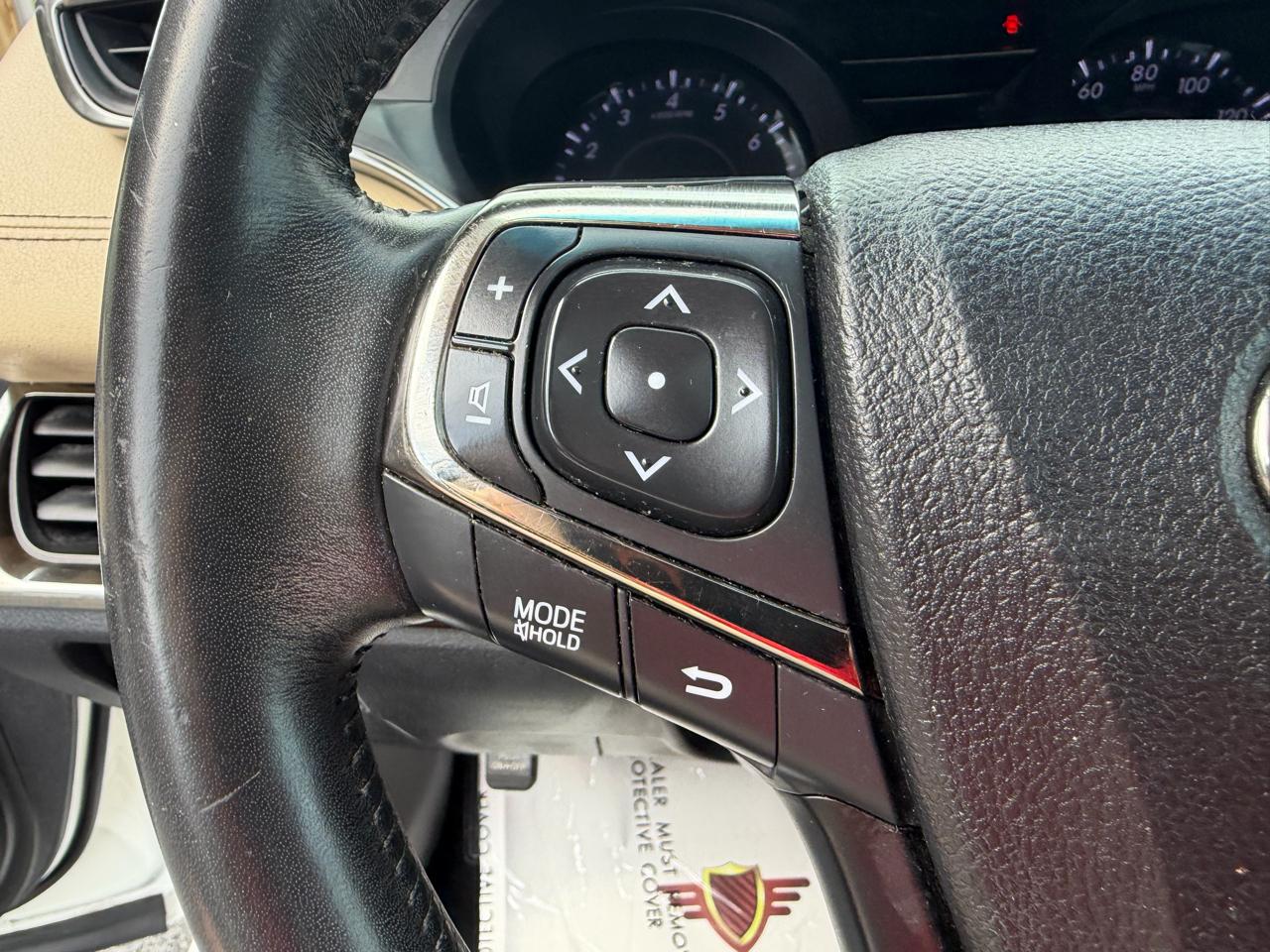 Toyota Avalon 4dr Sdn XLE Touring (Natl) 2015