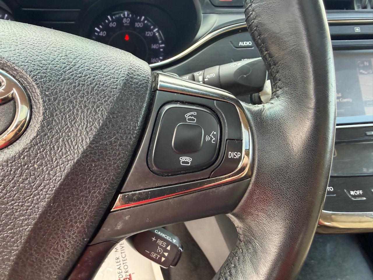 Toyota Avalon 4dr Sdn XLE Touring (Natl) 2015