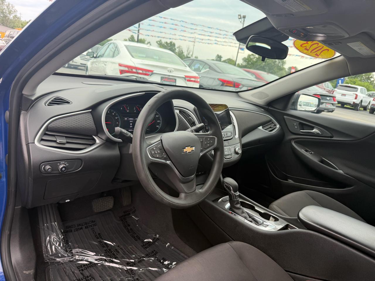 Chevrolet Malibu 4dr Sdn LS w/1FL 2023