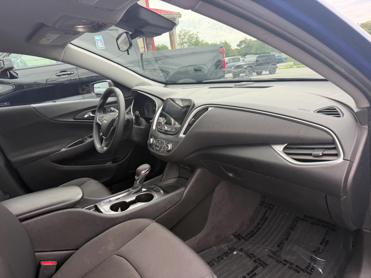 Chevrolet Malibu 4dr Sdn LS w/1FL 2023