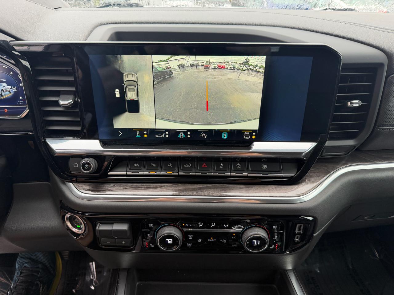 Chevrolet Silverado 1500 4WD Crew Cab 147" LTZ 2022