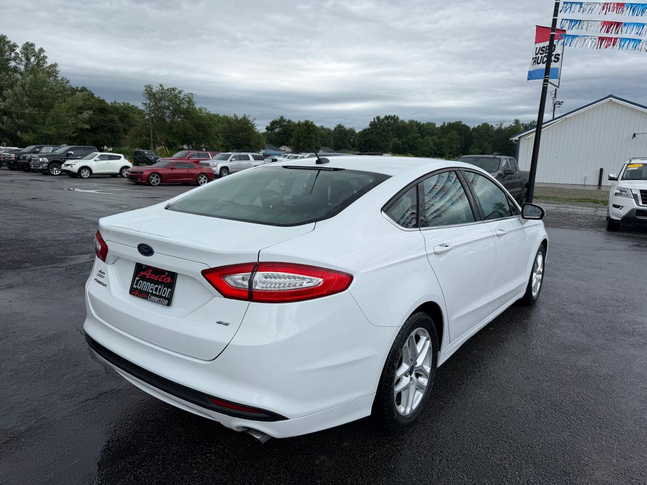 Ford Fusion 4dr Sdn SE FWD 2016