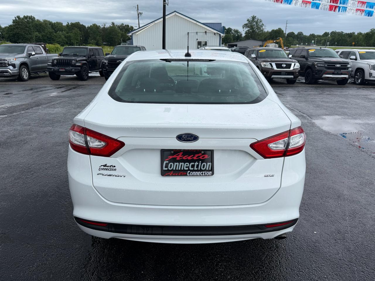 Ford Fusion 4dr Sdn SE FWD 2016