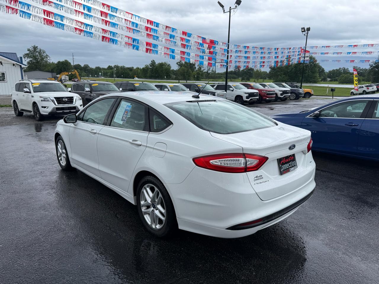 Ford Fusion 4dr Sdn SE FWD 2016