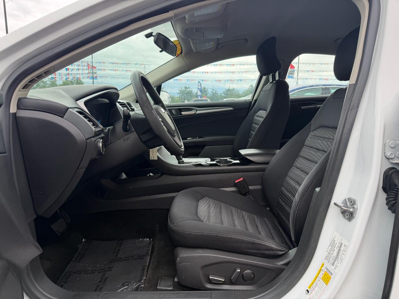 Ford Fusion 4dr Sdn SE FWD 2016