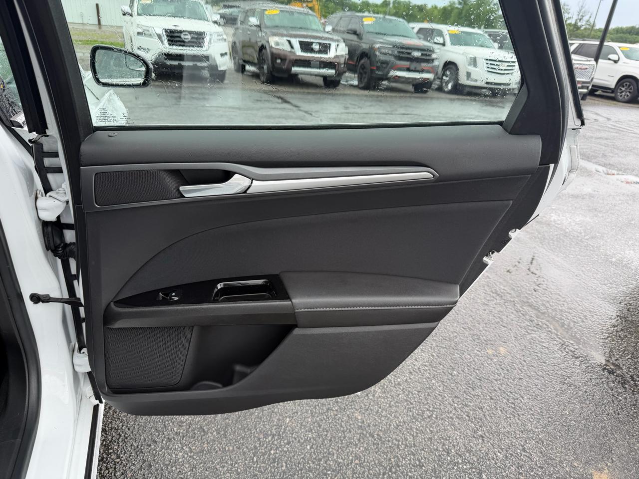 Ford Fusion 4dr Sdn SE FWD 2016