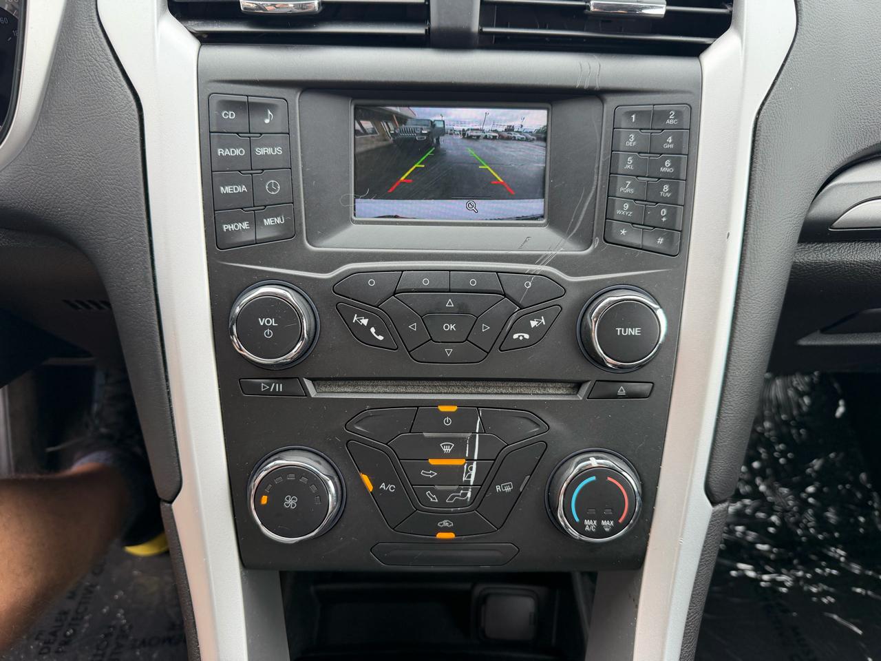 Ford Fusion 4dr Sdn SE FWD 2016