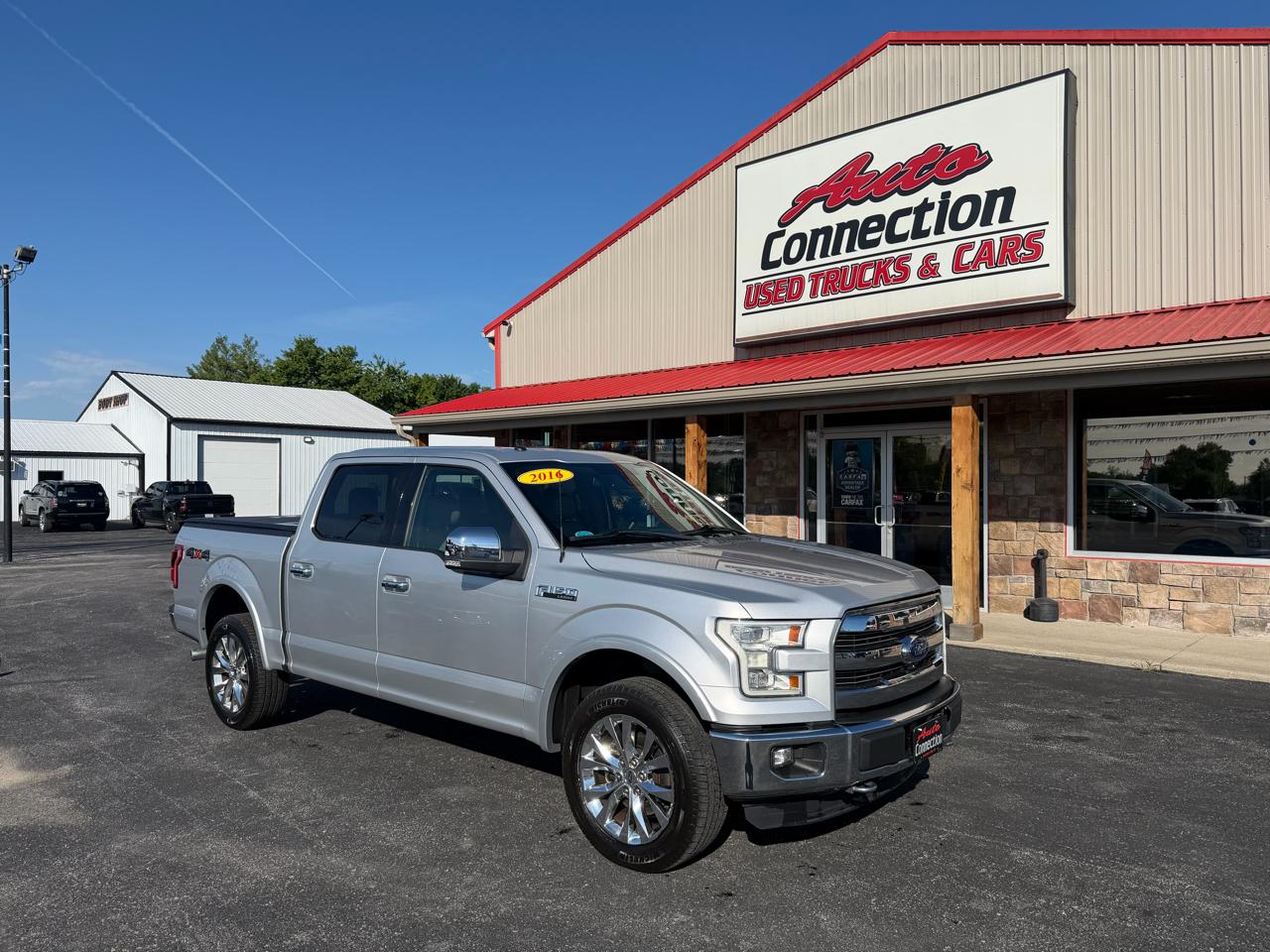 Ford F-150 4WD SuperCrew 145" Lariat 2016