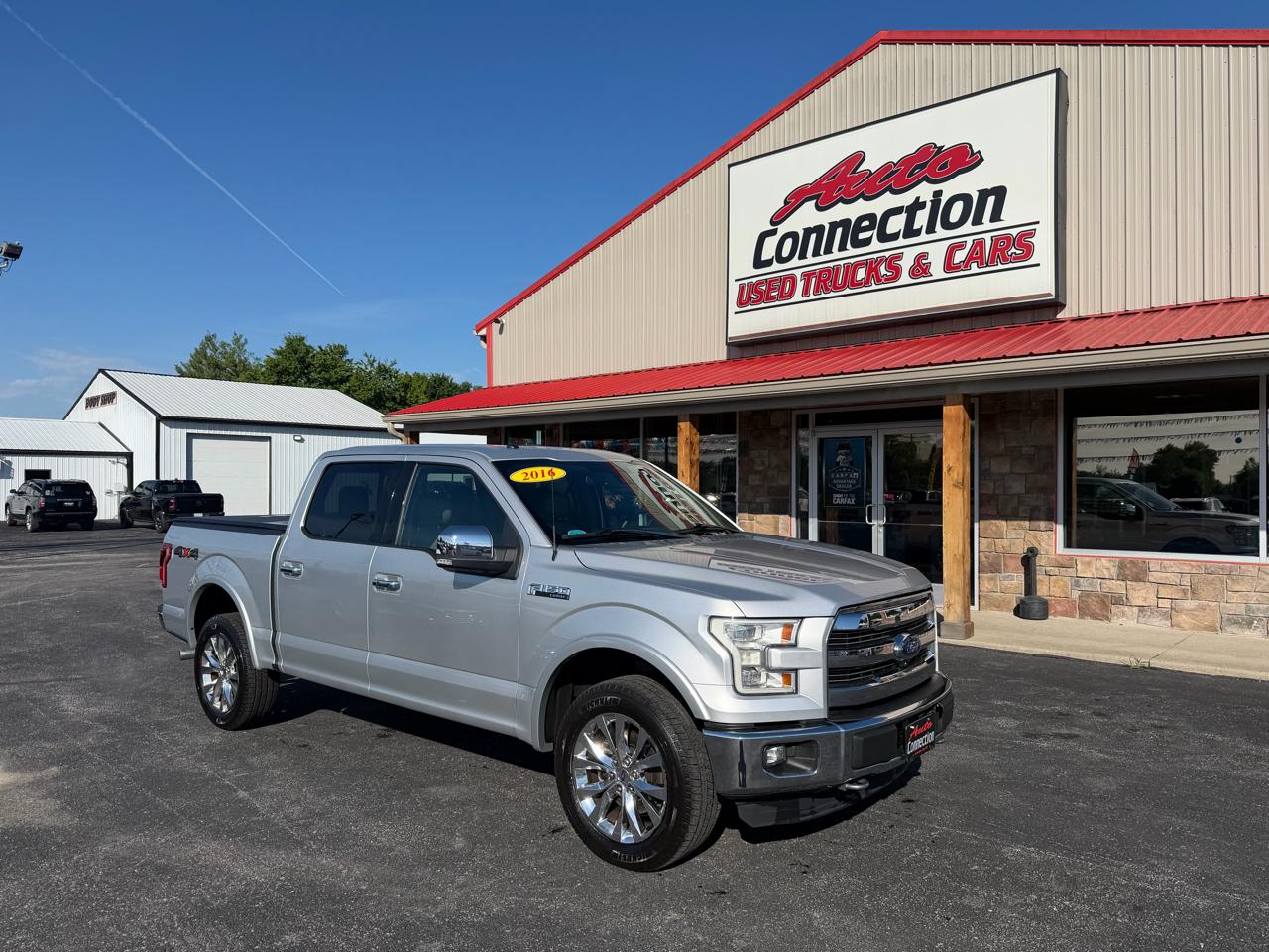 Ford F-150 4WD SuperCrew 145" Lariat 2016
