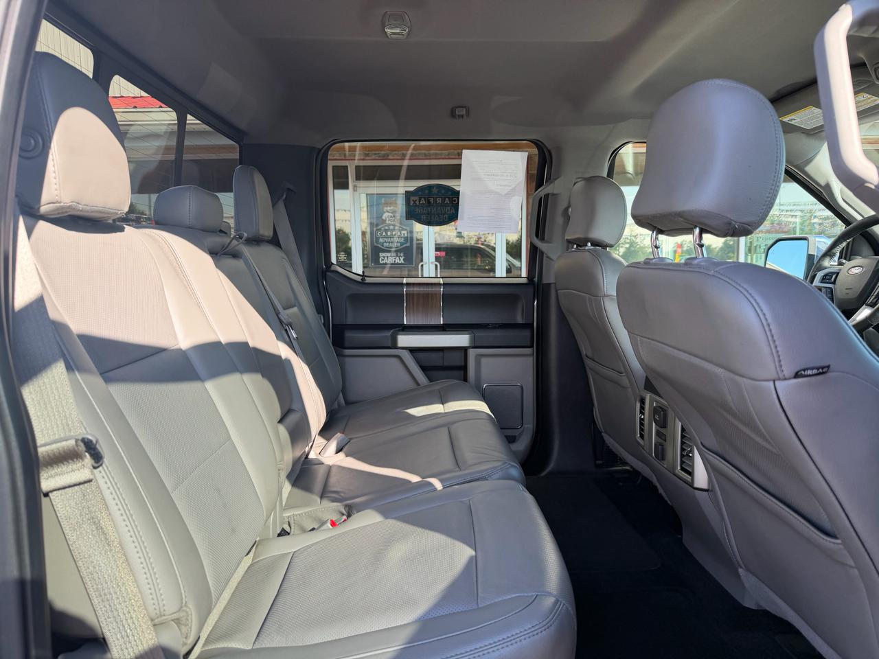 Ford F-150 4WD SuperCrew 145" Lariat 2016