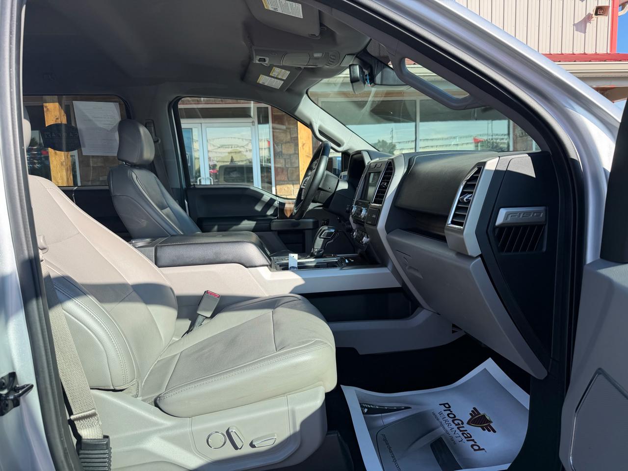 Ford F-150 4WD SuperCrew 145" Lariat 2016