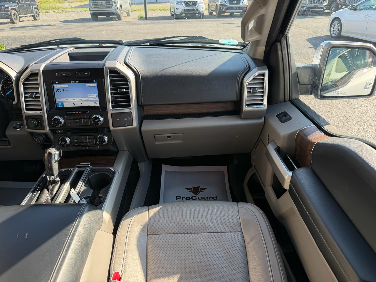 Ford F-150 4WD SuperCrew 145" Lariat 2016