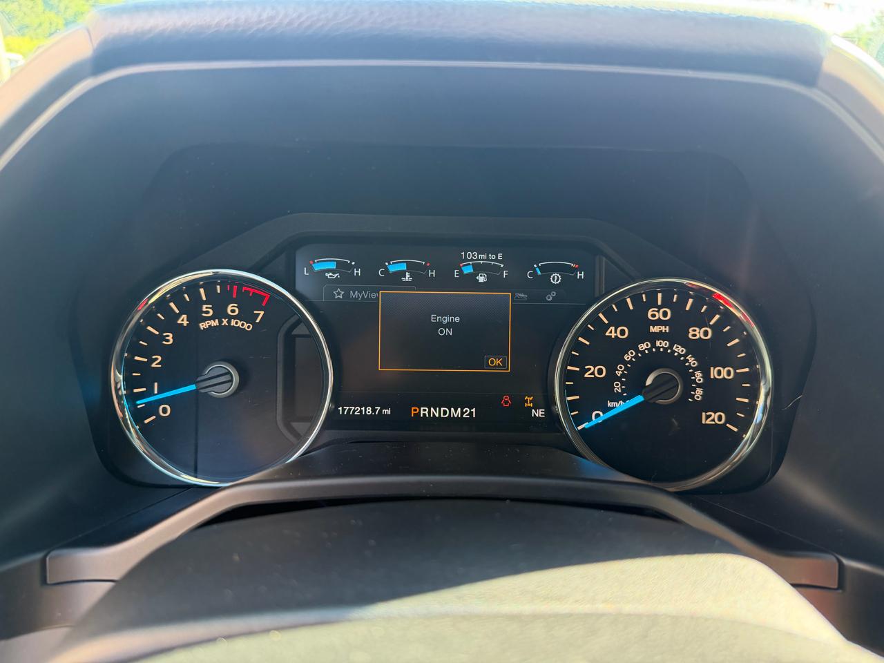 Ford F-150 4WD SuperCrew 145" Lariat 2016
