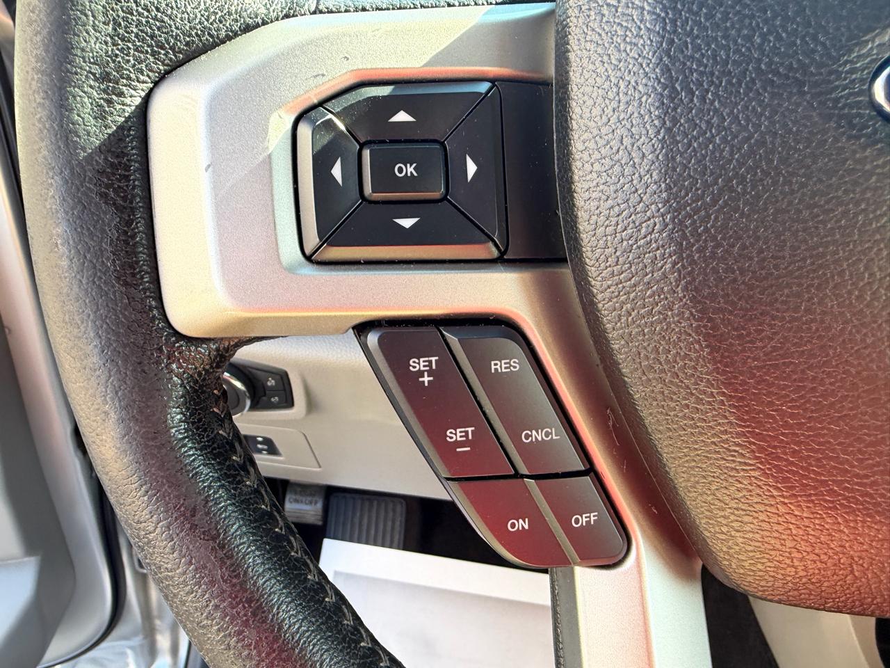 Ford F-150 4WD SuperCrew 145" Lariat 2016